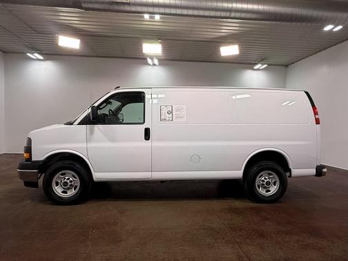 2024 GMC Savana 2500 Work Van