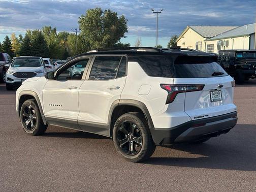 Summit White 2025 Chevrolet Equinox 1LT