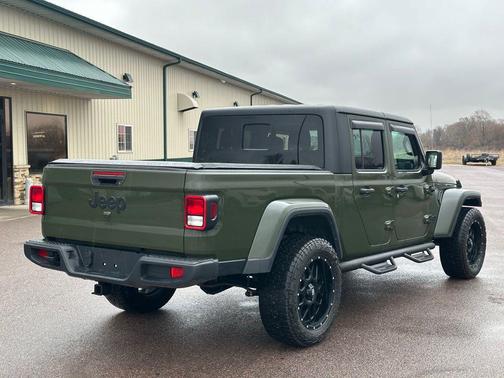 2022 Jeep Gladiator Sport S