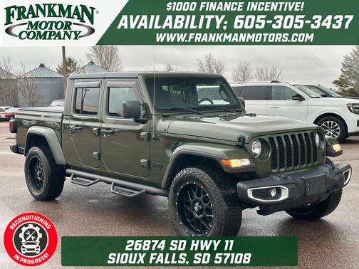 2022 Jeep Gladiator Sport S