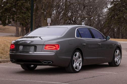 2015 Bentley Flying Spur Base