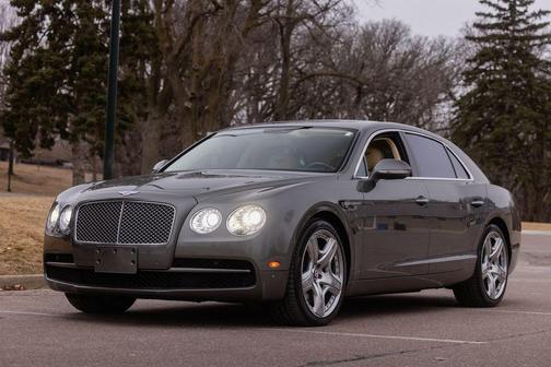 2015 Bentley Flying Spur Base