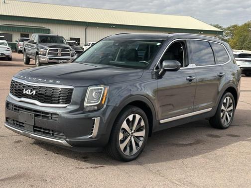2022 Kia Telluride S