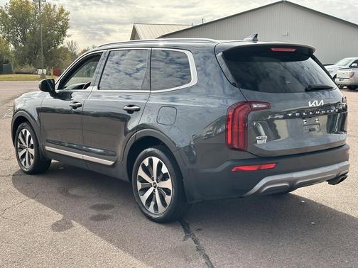 2022 Kia Telluride S