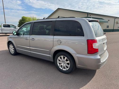 Billet Silver Metallic Clearcoat 2016 Chrysler Town & Country Touring