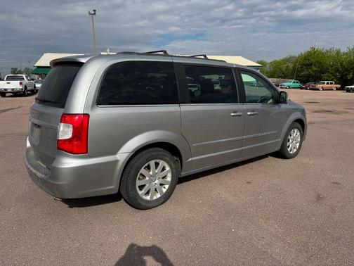Billet Silver Metallic Clearcoat 2016 Chrysler Town & Country Touring