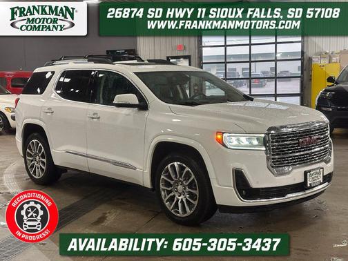 Summit White 2022 GMC Acadia Denali