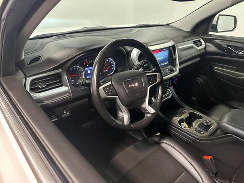 2021 GMC Acadia AWD SLT