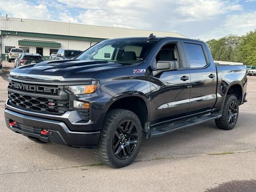 2022 Chevrolet Silverado 1500 Custom Trail Boss