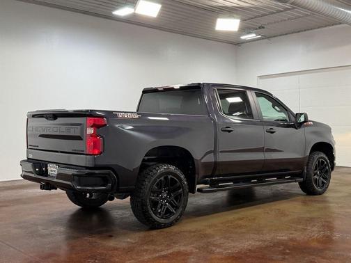 2022 Chevrolet Silverado 1500 Custom Trail Boss