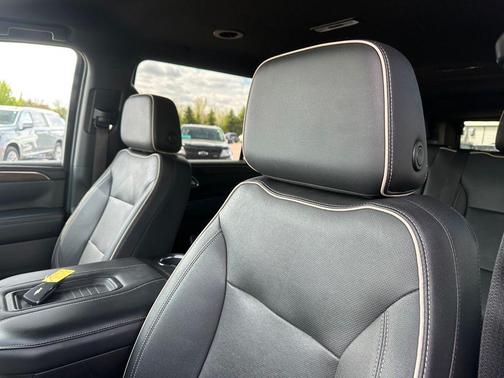 Black 2024 Chevrolet Suburban Premier