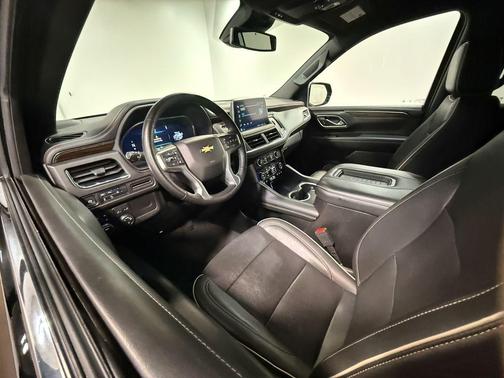 Black 2024 Chevrolet Suburban Premier