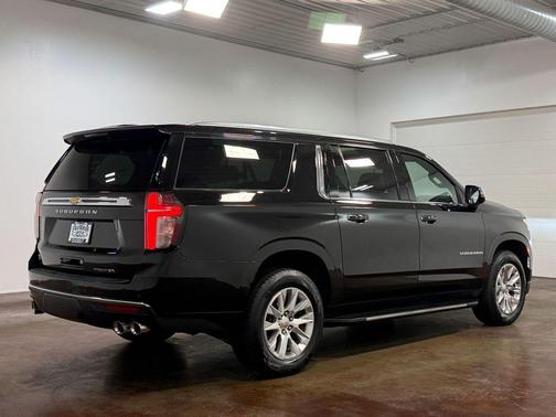 Black 2024 Chevrolet Suburban Premier