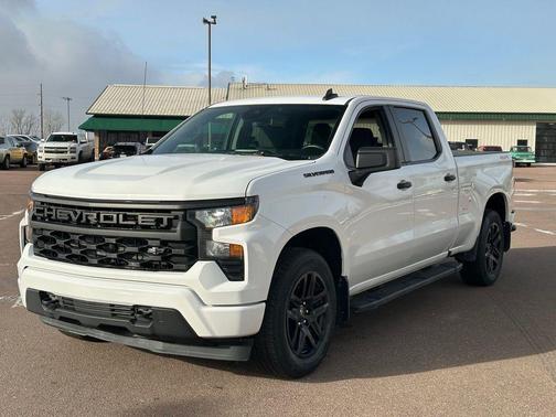 2023 Chevrolet Silverado 1500 Custom