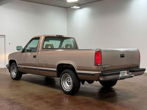 Gold 1994 GMC Sierra 1500 SL