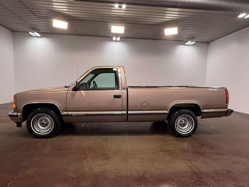 Gold 1994 GMC Sierra 1500 SL
