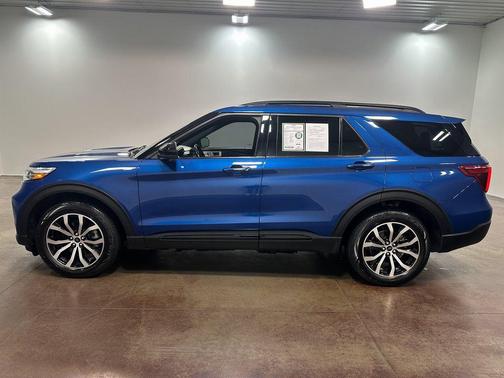 2022 Ford Explorer ST-Line
