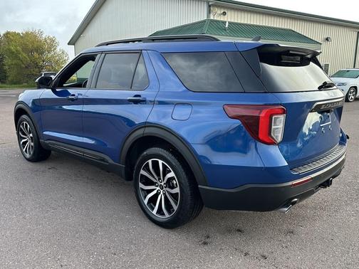 2022 Ford Explorer ST-Line