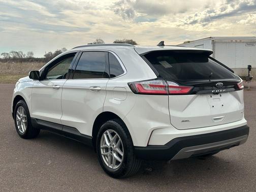 Star White Metallic Tri-Coat 2024 Ford Edge SEL
