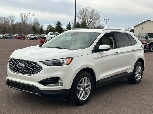 Star White Metallic Tri-Coat 2024 Ford Edge SEL