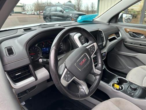 Summit White 2021 GMC Terrain SLE