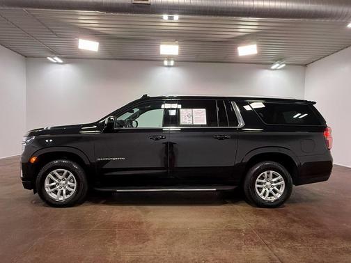 2024 Chevrolet Suburban LT