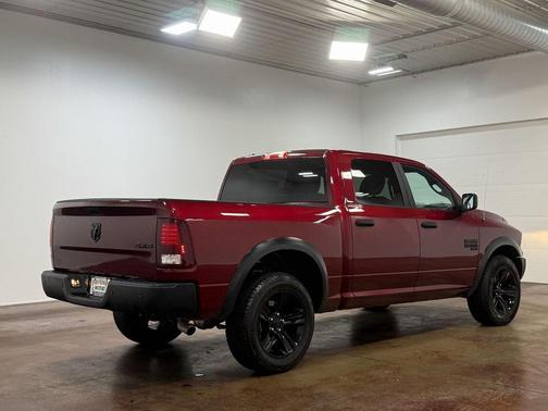 2024 RAM 1500 Classic Warlock Crew Cab 4x4 5'7' Box