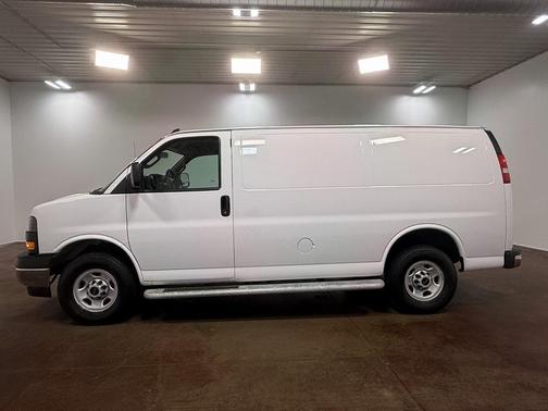 2024 GMC Savana 2500 Work Van