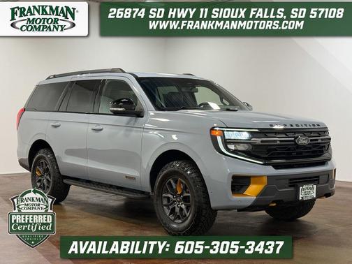 Glacier Gray Metallic TriCoat 2025 Ford Expedition Tremor