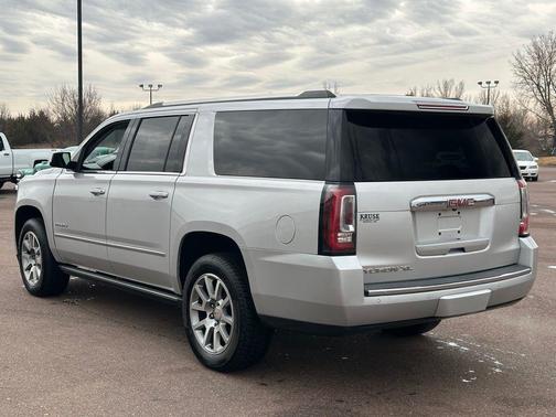 2017 GMC Yukon XL Denali