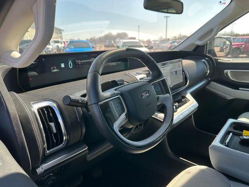 Black Metallic 2025 Ford Expedition Max Platinum