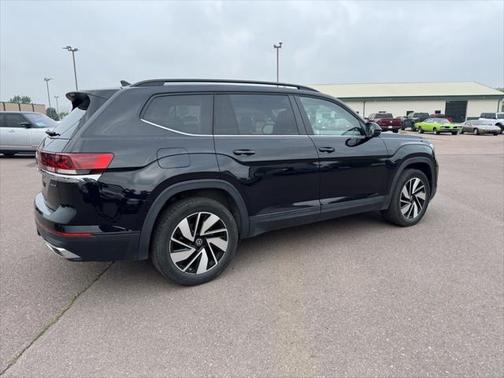 2024 Volkswagen Atlas 2.0T SE w/Technology 4MOTION