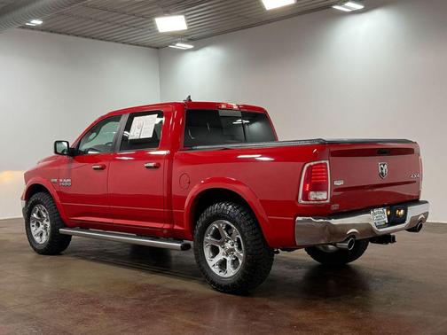 Flame Red Clearcoat 2016 RAM 1500 Laramie