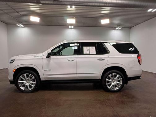Iridescent Pearl Tricoat 2021 Chevrolet Tahoe High Country
