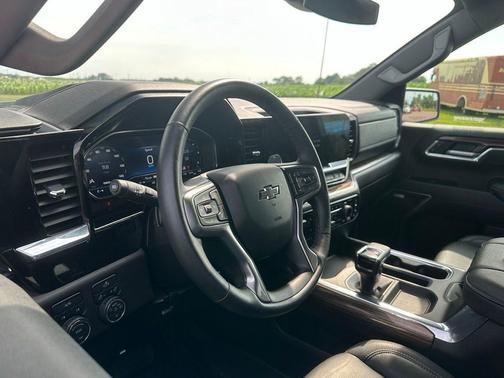 Df 2025 Chevrolet Silverado 1500 RST