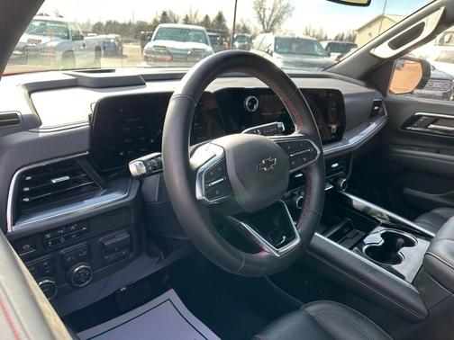 2025 Chevrolet Suburban RST