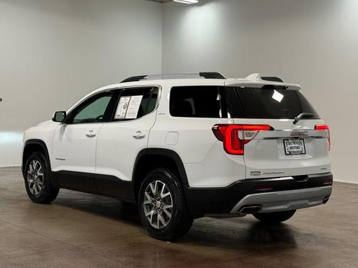 2023 GMC Acadia AWD SLE