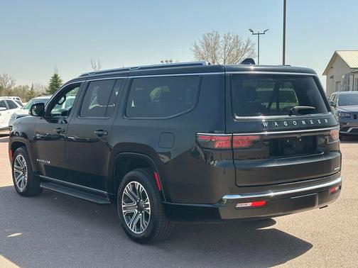 Diamond Black Crystal Pearlcoat 2024 Jeep Wagoneer L Series II 4x4