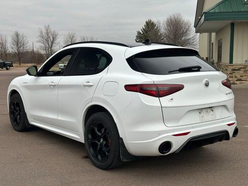 2022 Alfa Romeo Stelvio Ti