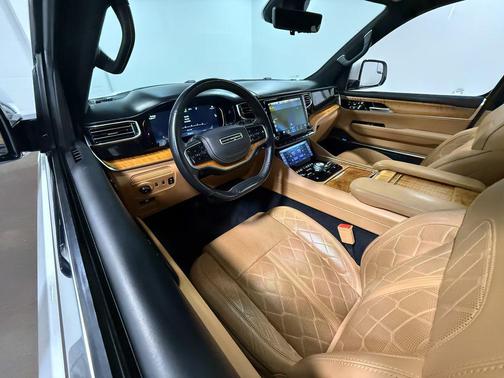 2022 Jeep Grand Wagoneer Series III 4x4