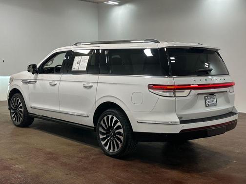 2023 Lincoln Navigator Black Label