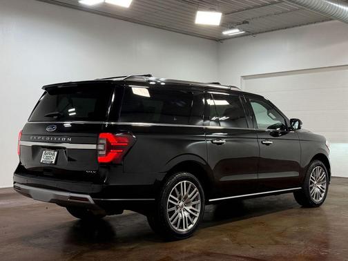 Black Metallic 2024 Ford Expedition Max Limited