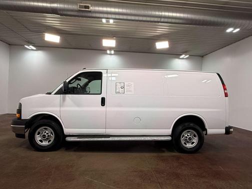 2024 GMC Savana 2500 Work Van