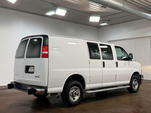 2024 GMC Savana 2500 Work Van