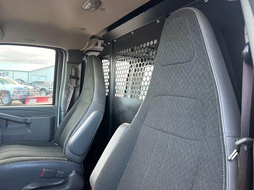 2024 GMC Savana 2500 Work Van