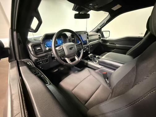 Iconic Silver Metallic 2024 Ford F-150 XLT