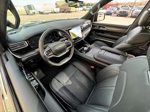 2023 Jeep Grand Wagoneer Obsidian 4x4