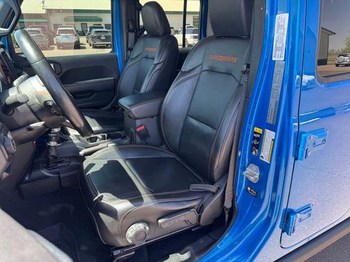 Hydro Blue Pearlcoat 2021 Jeep Gladiator Mojave