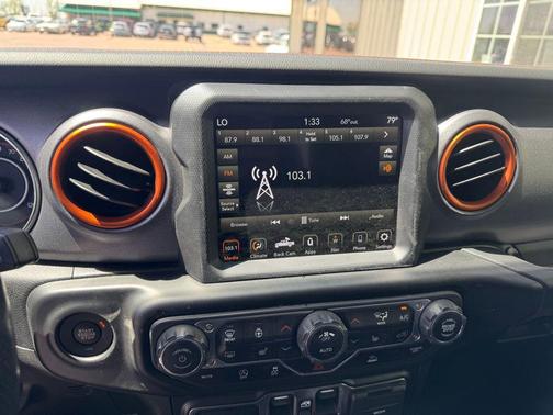 Hydro Blue Pearlcoat 2021 Jeep Gladiator Mojave