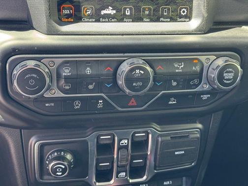 Hydro Blue Pearlcoat 2021 Jeep Gladiator Mojave